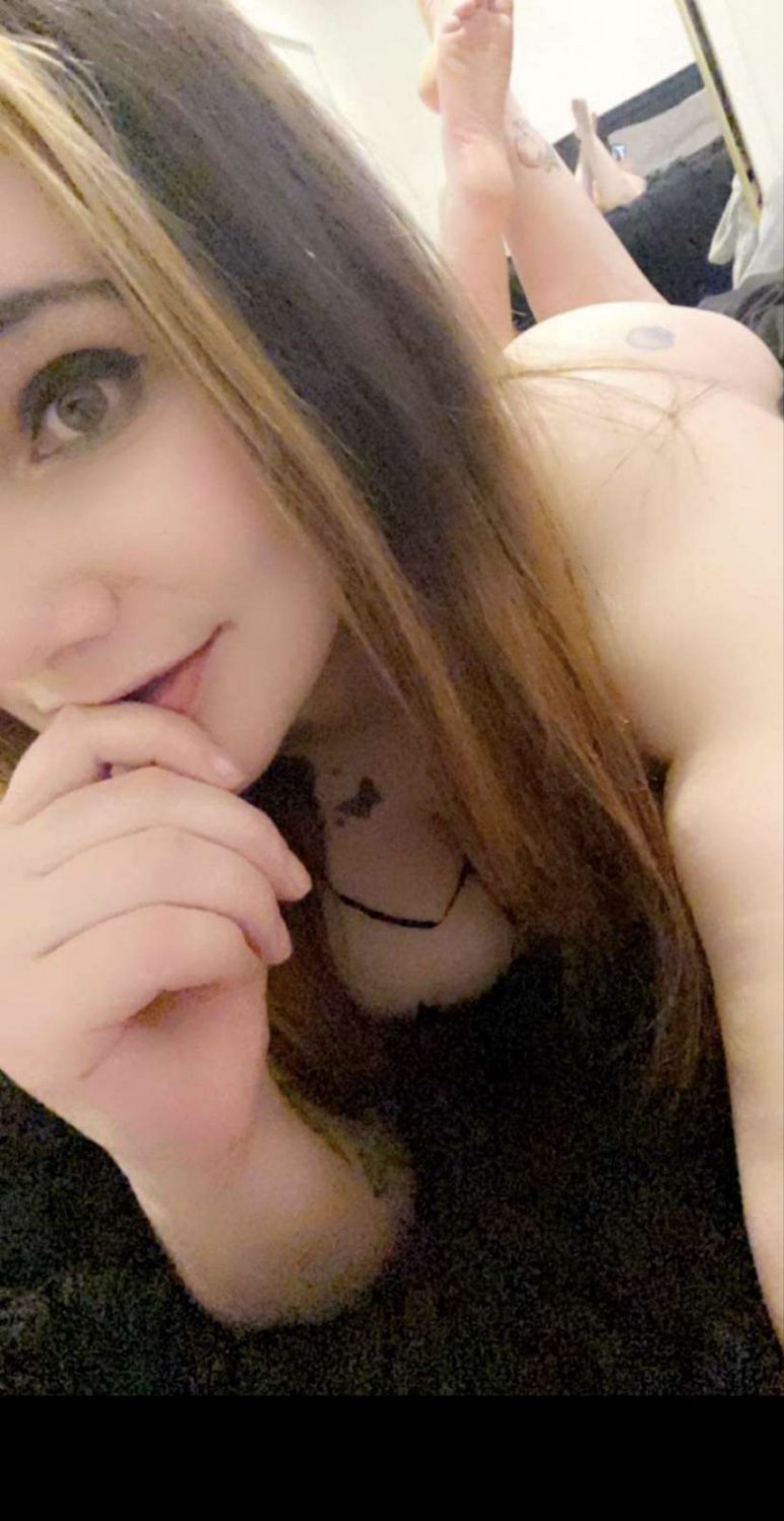 Paige 28 (whore with big tits and a fat ass) #CEg85Guo